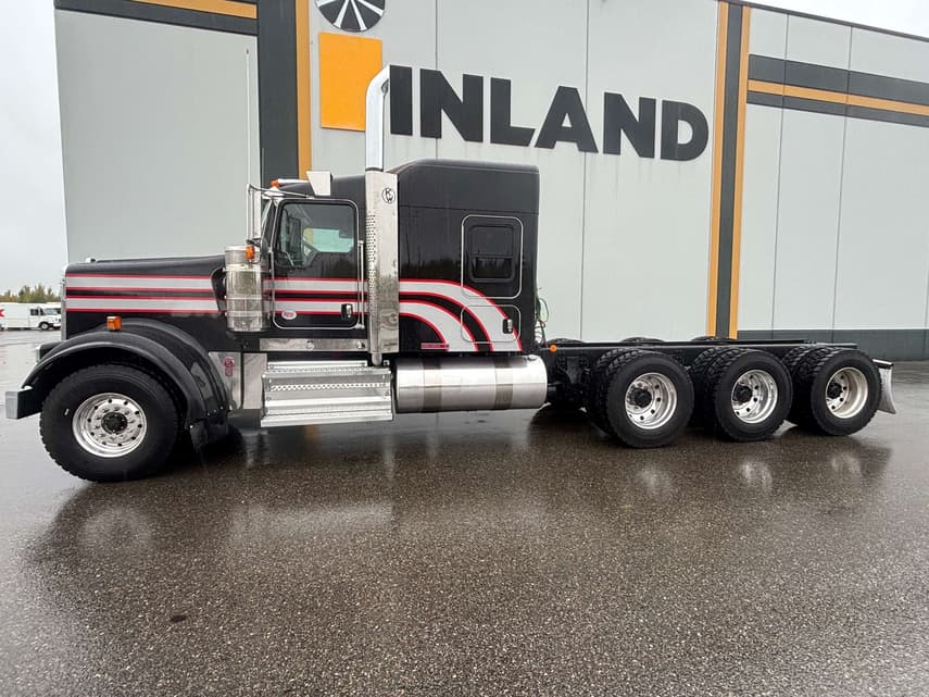 2026 Kenworth W900 - 2