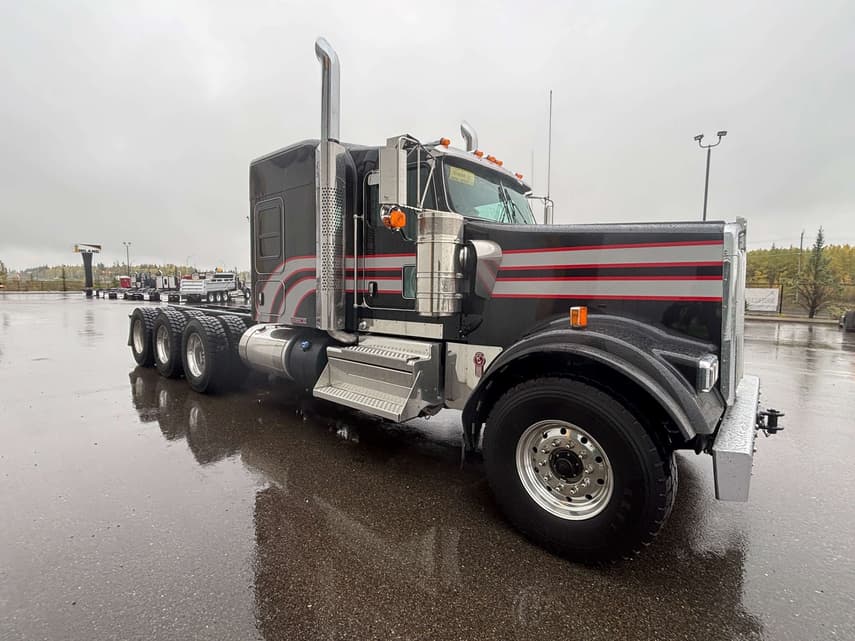 2026 Kenworth W900 - 6