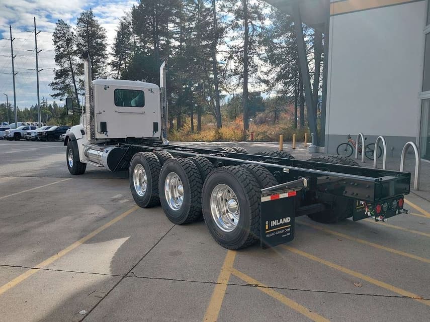 2027 Kenworth T880 - 7