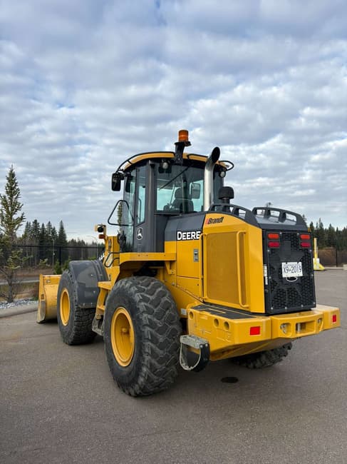 2018 John Deere 444 - 2
