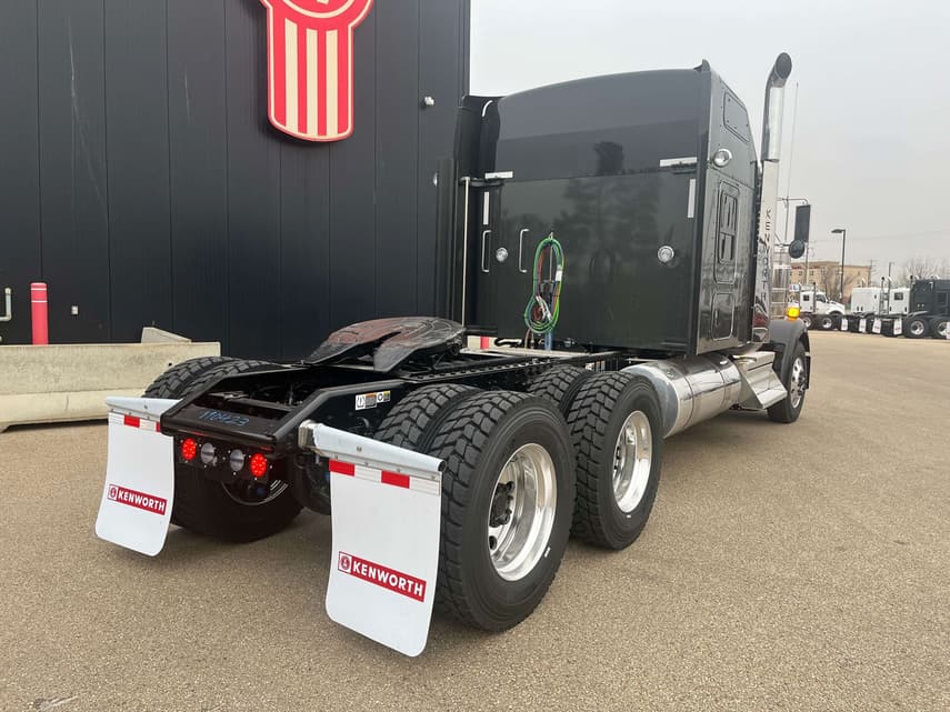 2027 Kenworth W900 - 4
