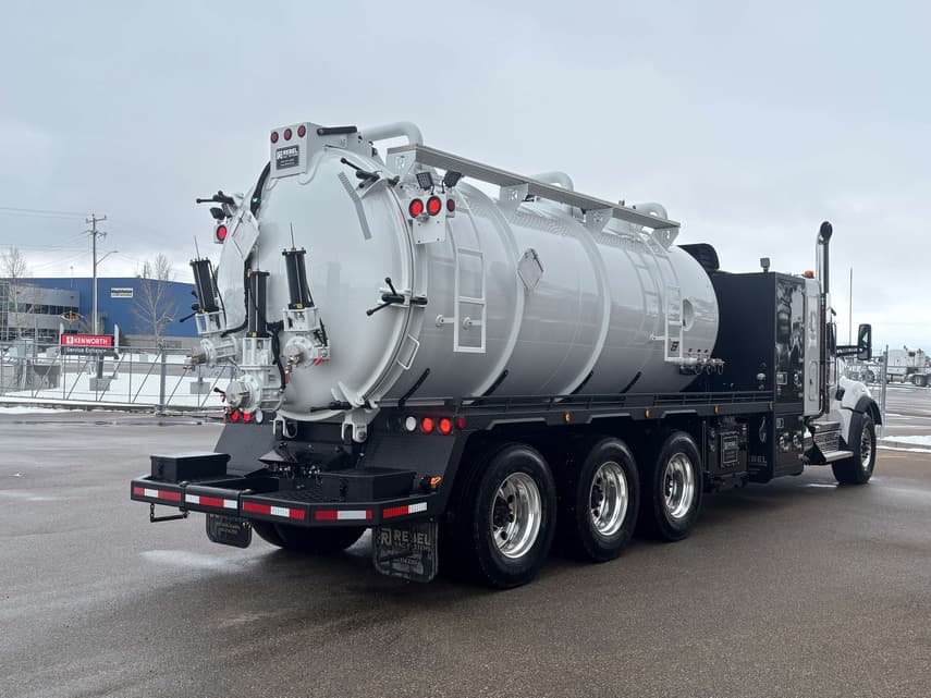2027 Kenworth T880 - 5