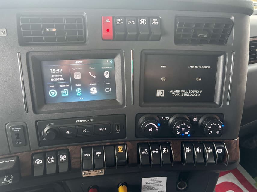 2027 Kenworth T880 - 12
