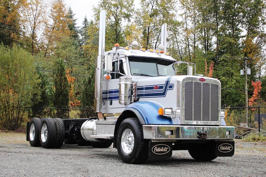 2022 Peterbilt 367HH - 9