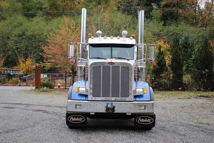 2022 Peterbilt 367HH - 10
