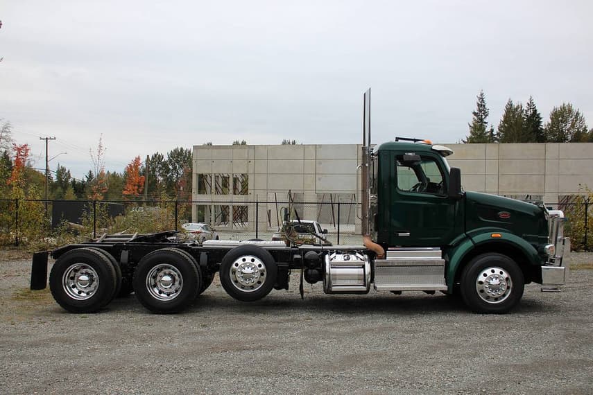 2023 Peterbilt - 7