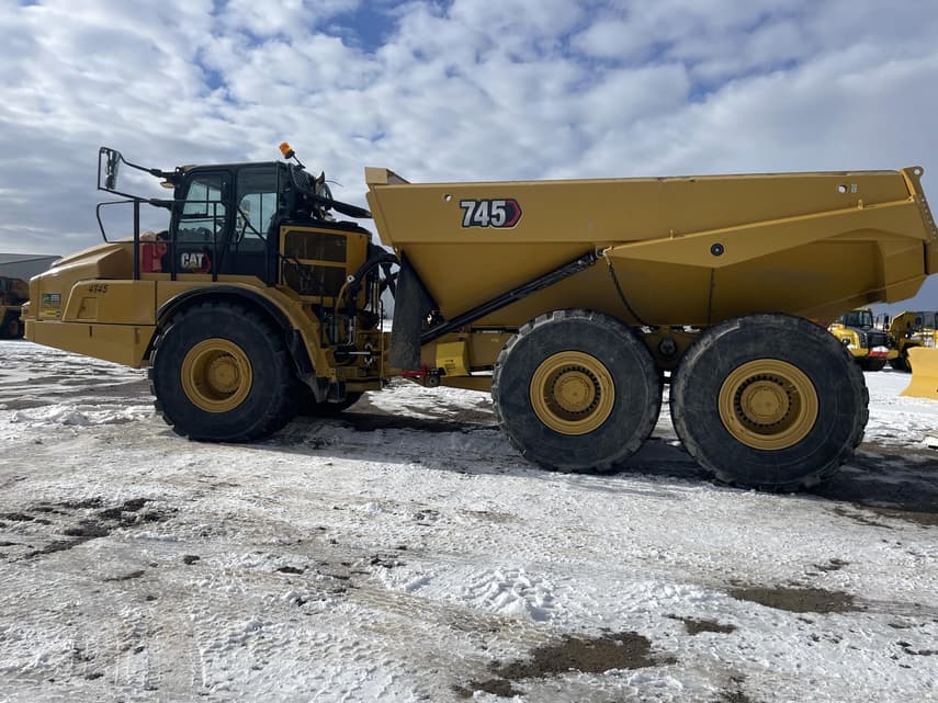 2025 Caterpillar 745C - 1