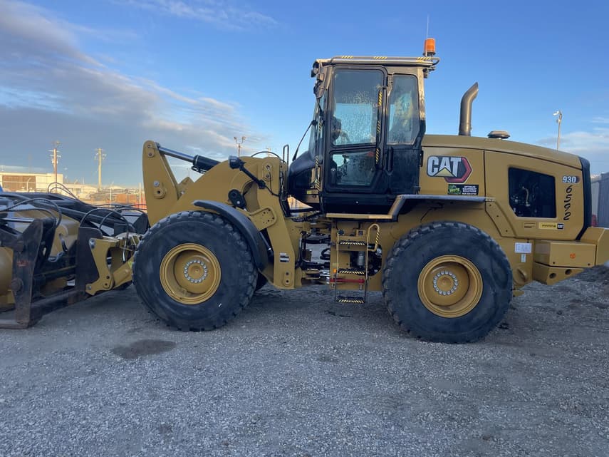2025 Caterpillar 930 - 2