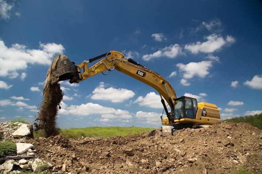 2026 Caterpillar 352 - 1