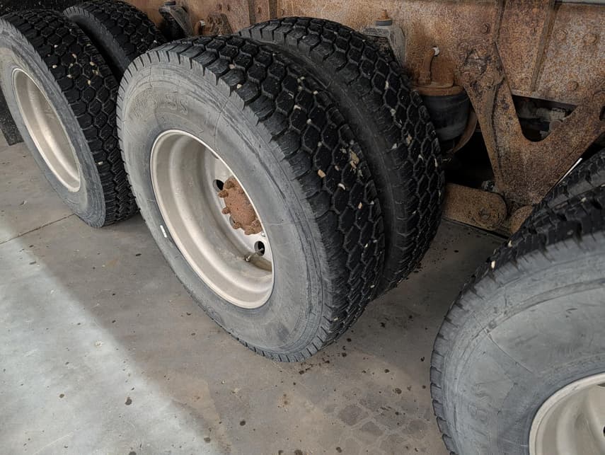 2005 Kenworth C500 - 7