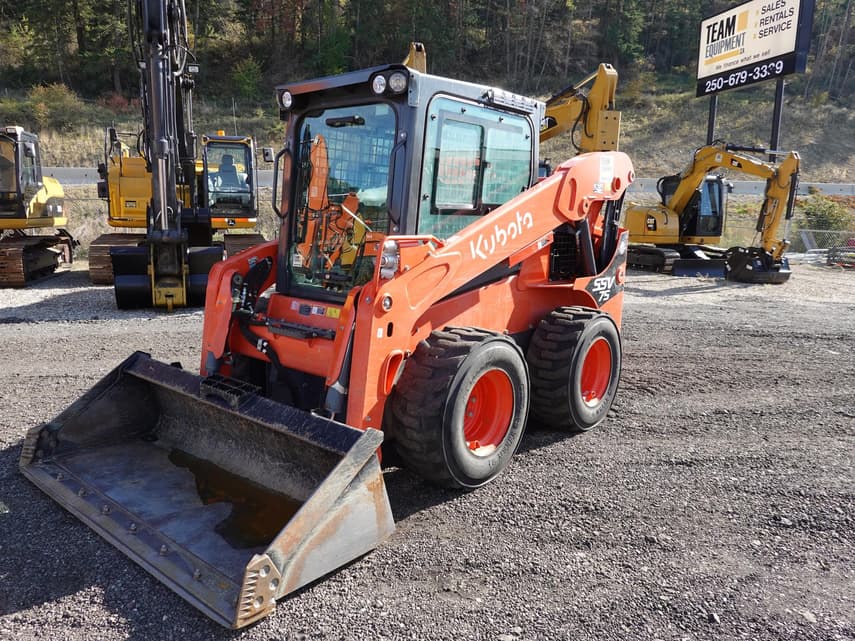 2022 Kubota SSV75 - 1