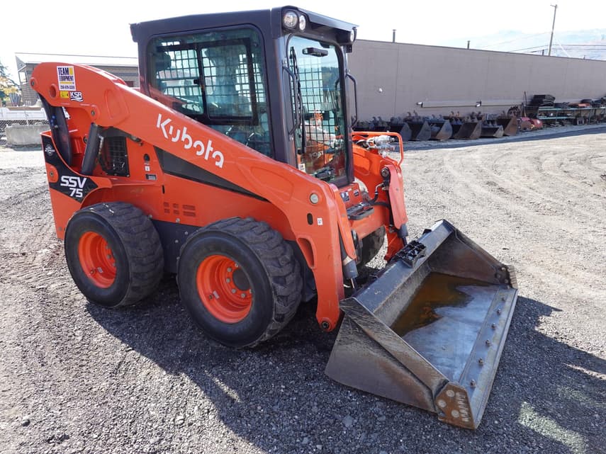 2022 Kubota SSV75 - 7
