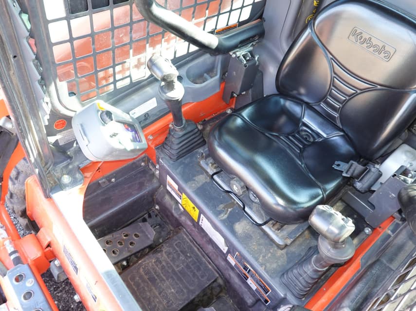 2022 Kubota SSV75 - 10