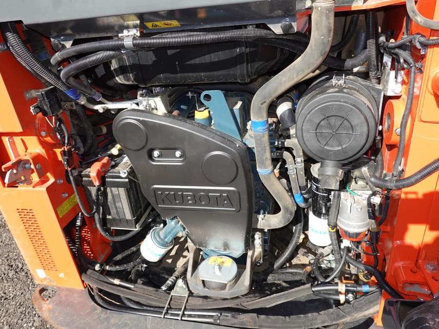 2022 Kubota SSV75 - 14