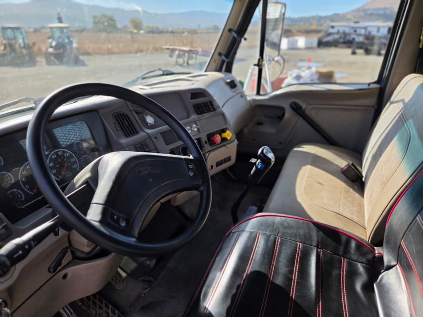 2006 Sterling LT8500 - 18