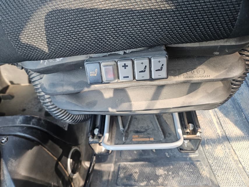 2023 JCB 3CX15 - 16