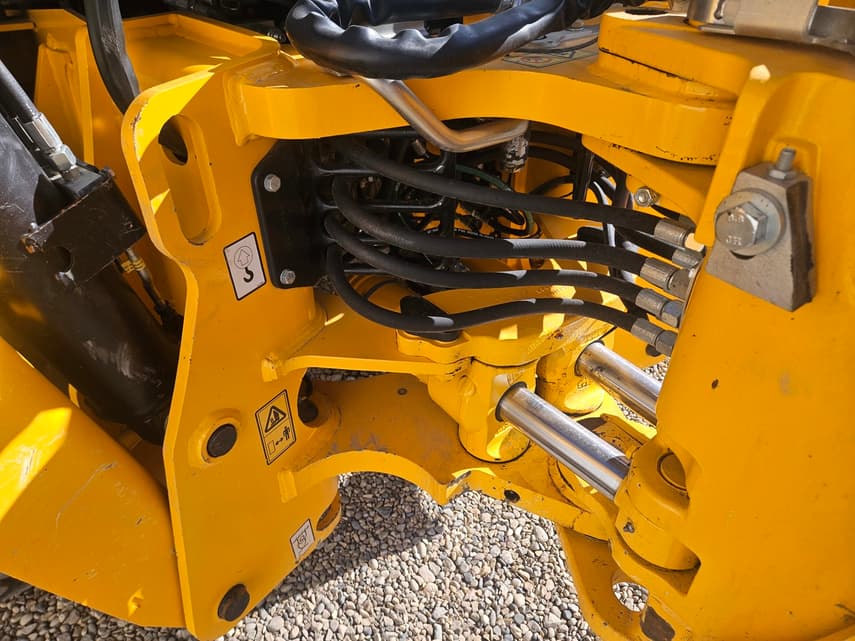 2023 JCB 3CX15 - 27