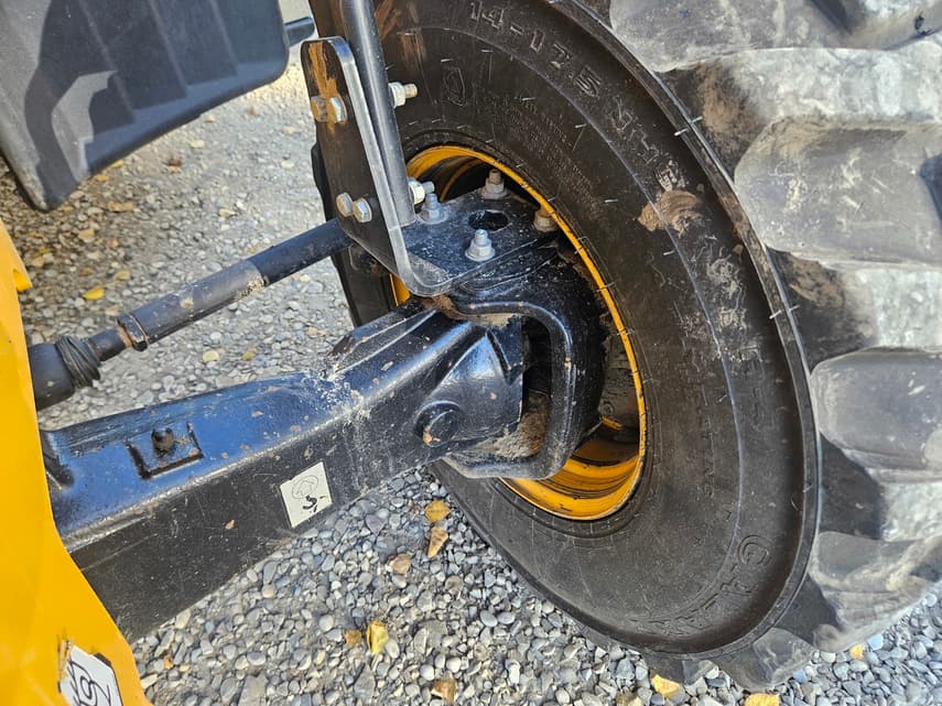 2023 JCB 3CX15 - 28