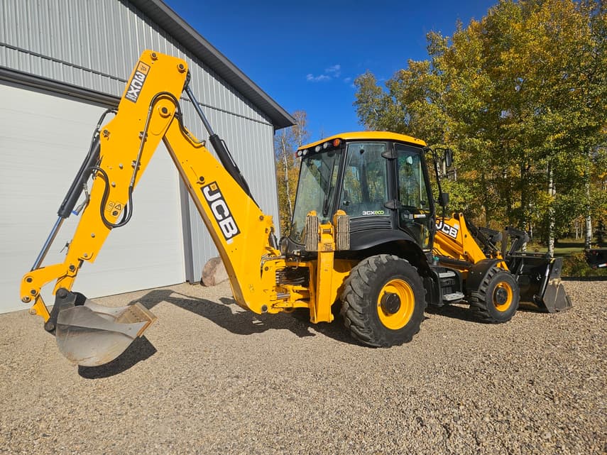 2023 JCB 3CX15 - 4