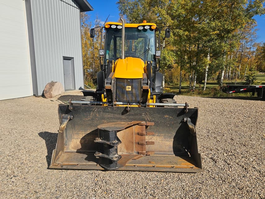 2023 JCB 3CX15 - 7