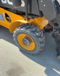 2023 JCB - 18